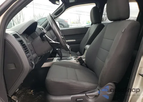 2012 Ford Escape Xlt z USA, uszkodzony, nr VIN 1FMCU9DG4CKA41054